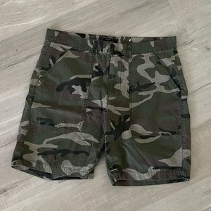 Camo men’s shorts